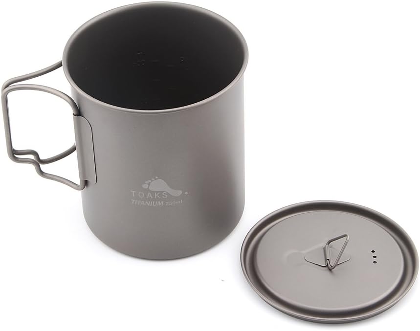 Pot titane TOAKS 750 ml et son couvercle