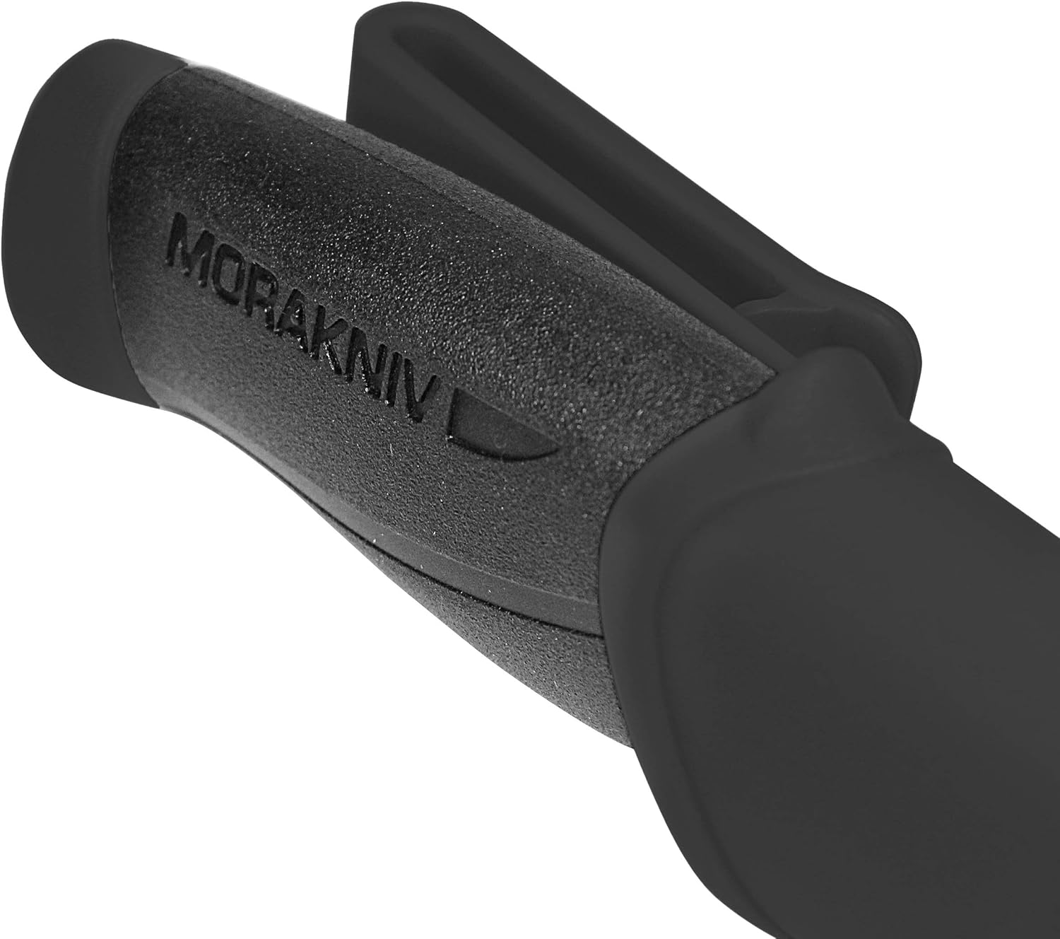 Gros plan sur le manche en caoutchouc noir texturé du Morakniv Companion