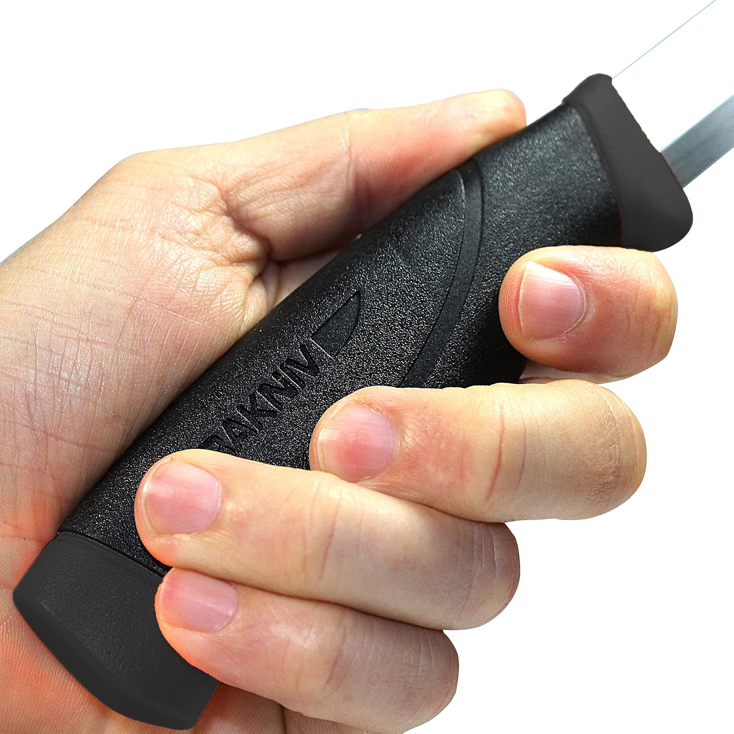 Manche du Morakniv Companion noir tenu en main, pour juger de sa taille
