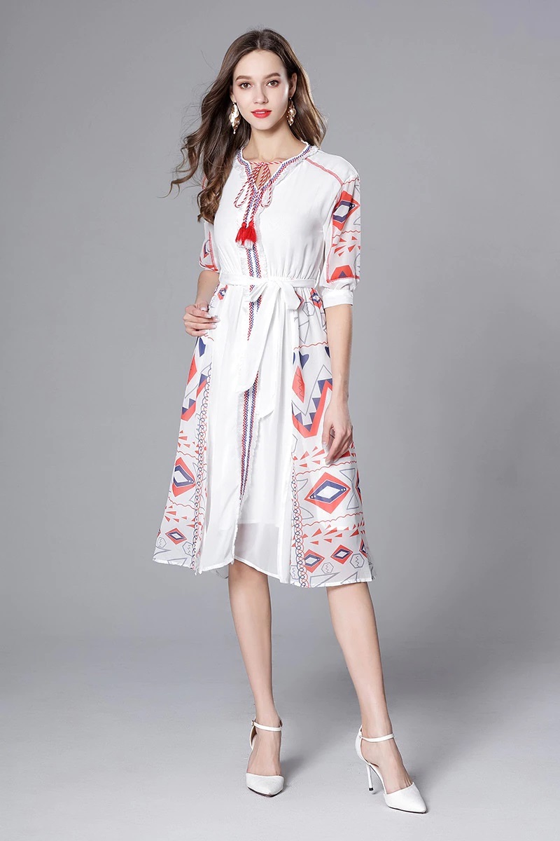 Robe fleurie blanche