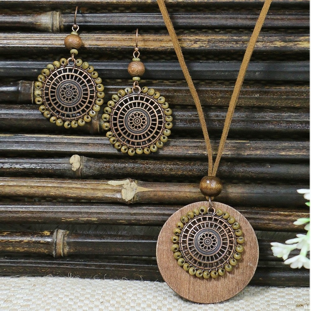 Boucles d oreilles  collier hippie