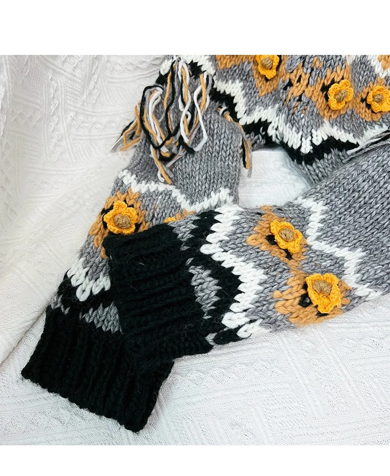Pull brodé femme