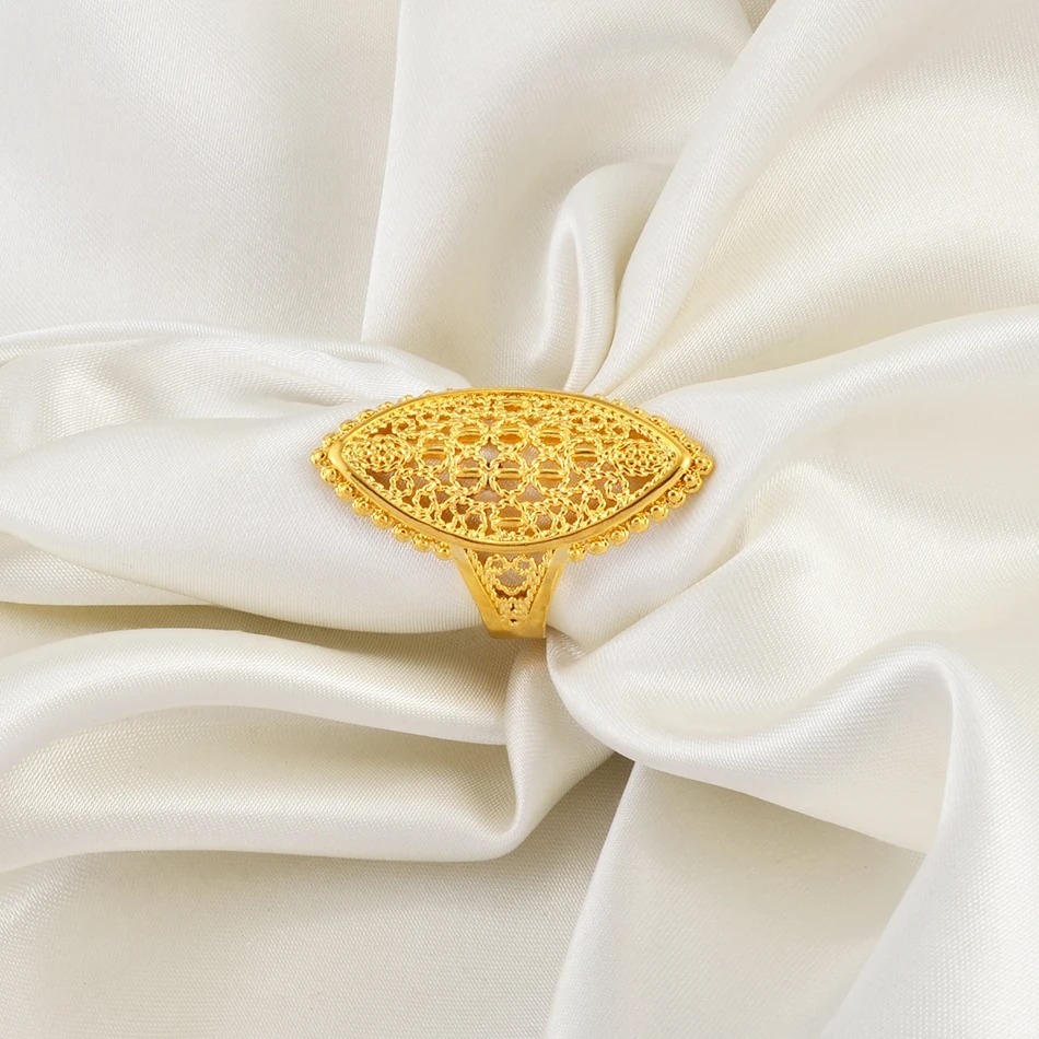 bague design femme