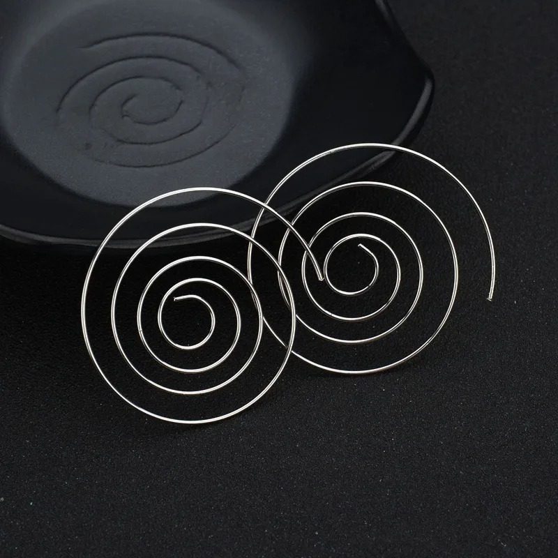 Boucles doreilles femme spirale