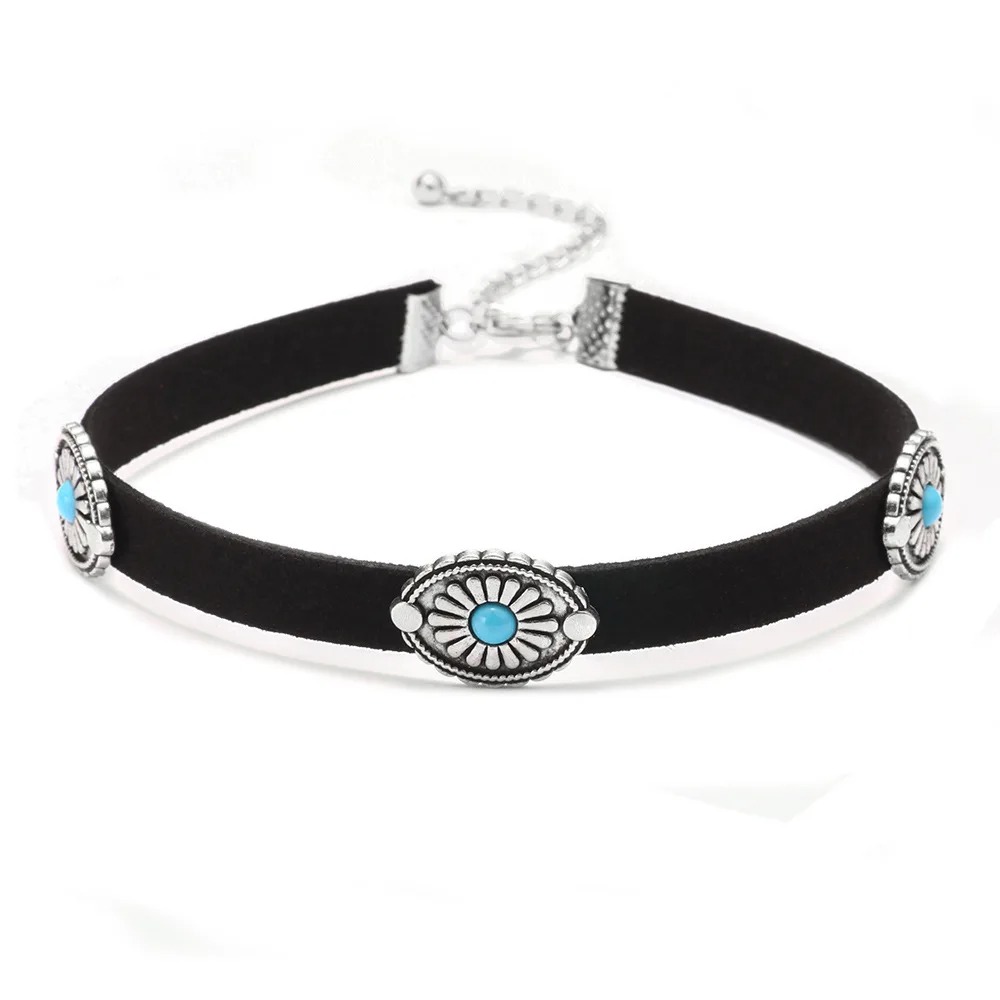 Collier noir boho court