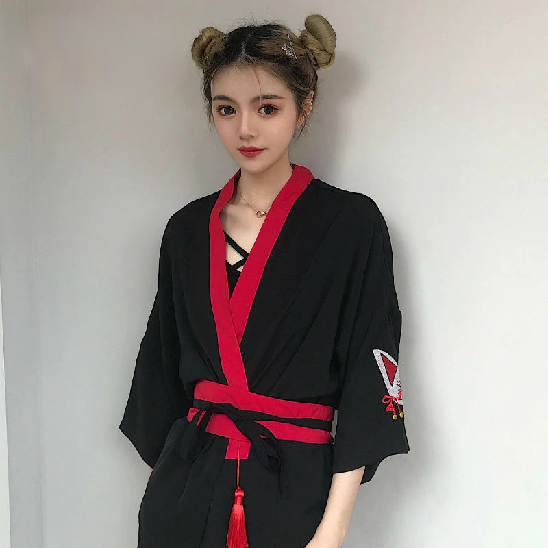 Kimono en veste légère avec ceinture japonais