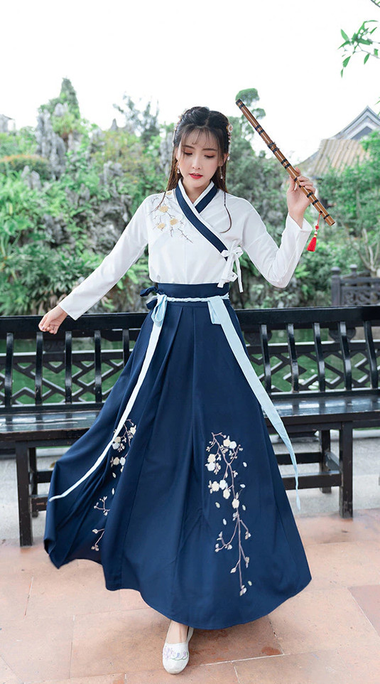 Robe chinoise traditionnelle - FEMME - RetourAuxOrigines