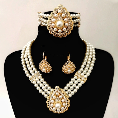 Parure en perle de culture