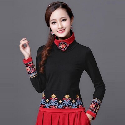 Top broderie