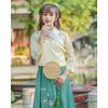 Hanfu robe ensemble
