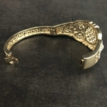 Bracelet-en-forme-ronde-complet-bijoux-de-mariage-marocain-ouverture-sur-le-c-t-en-or