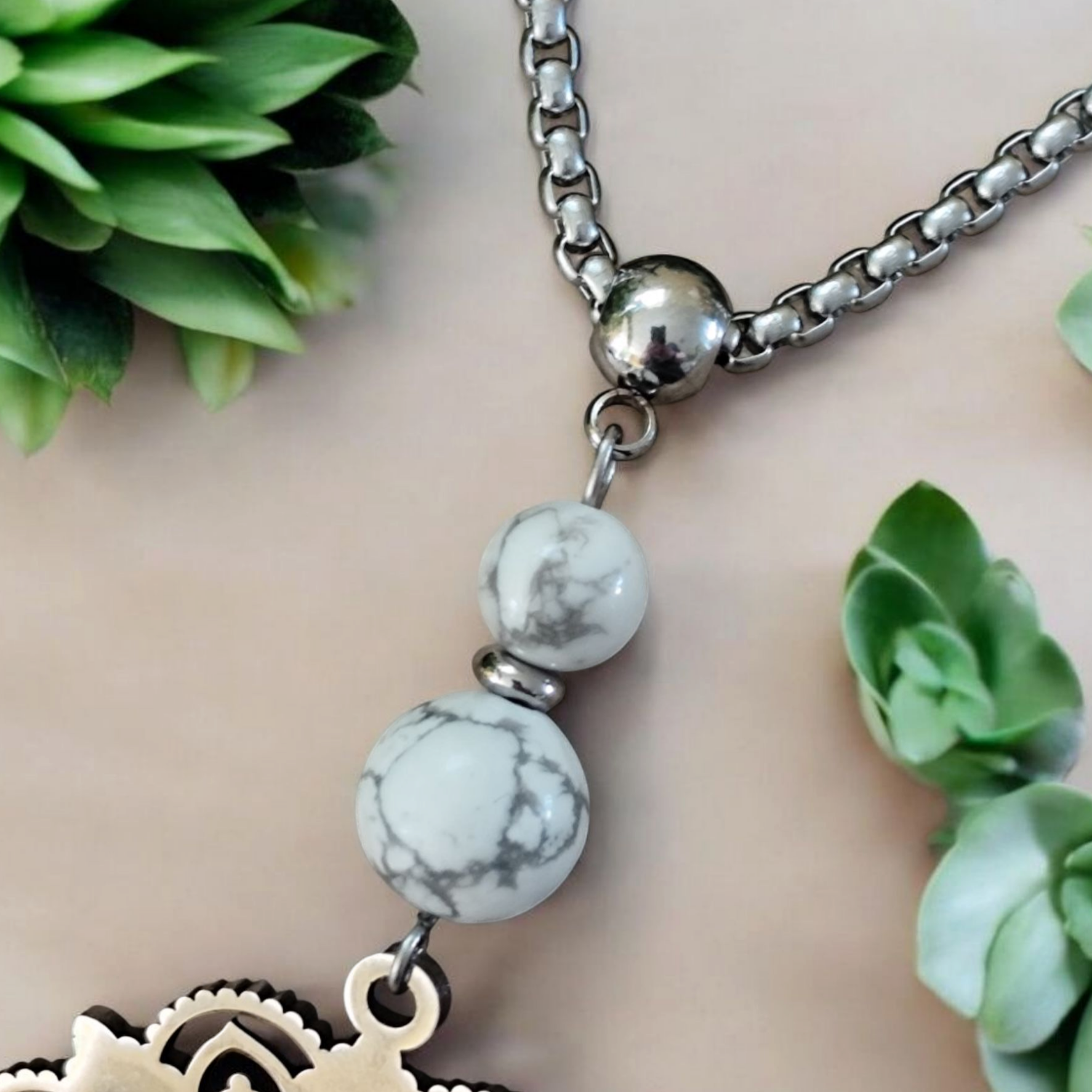 Howlite