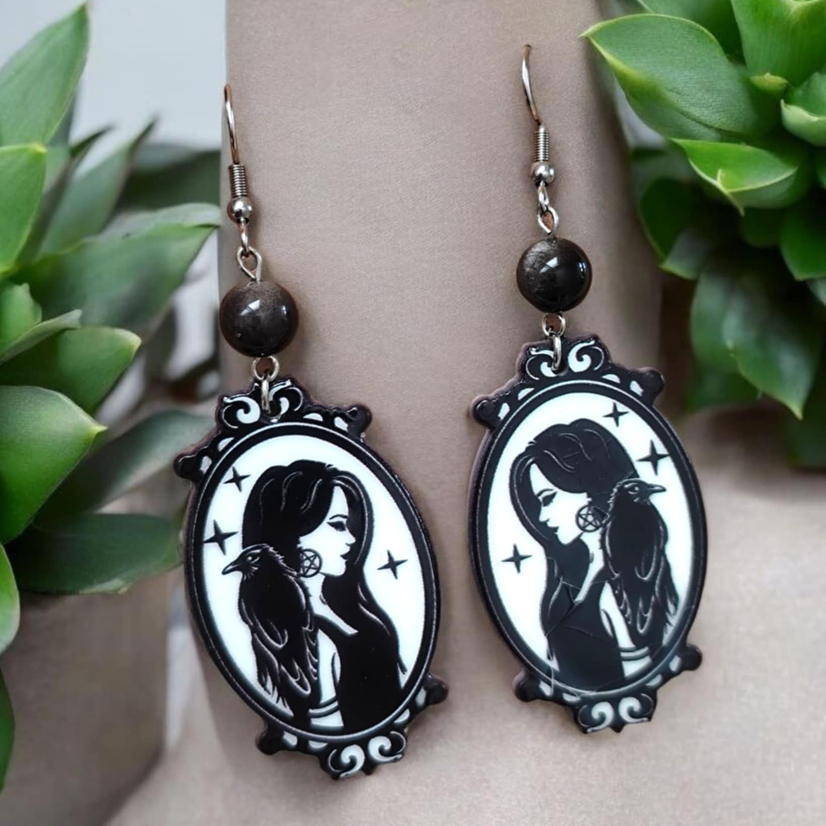 Boucles doreilles sorcière et corbeau