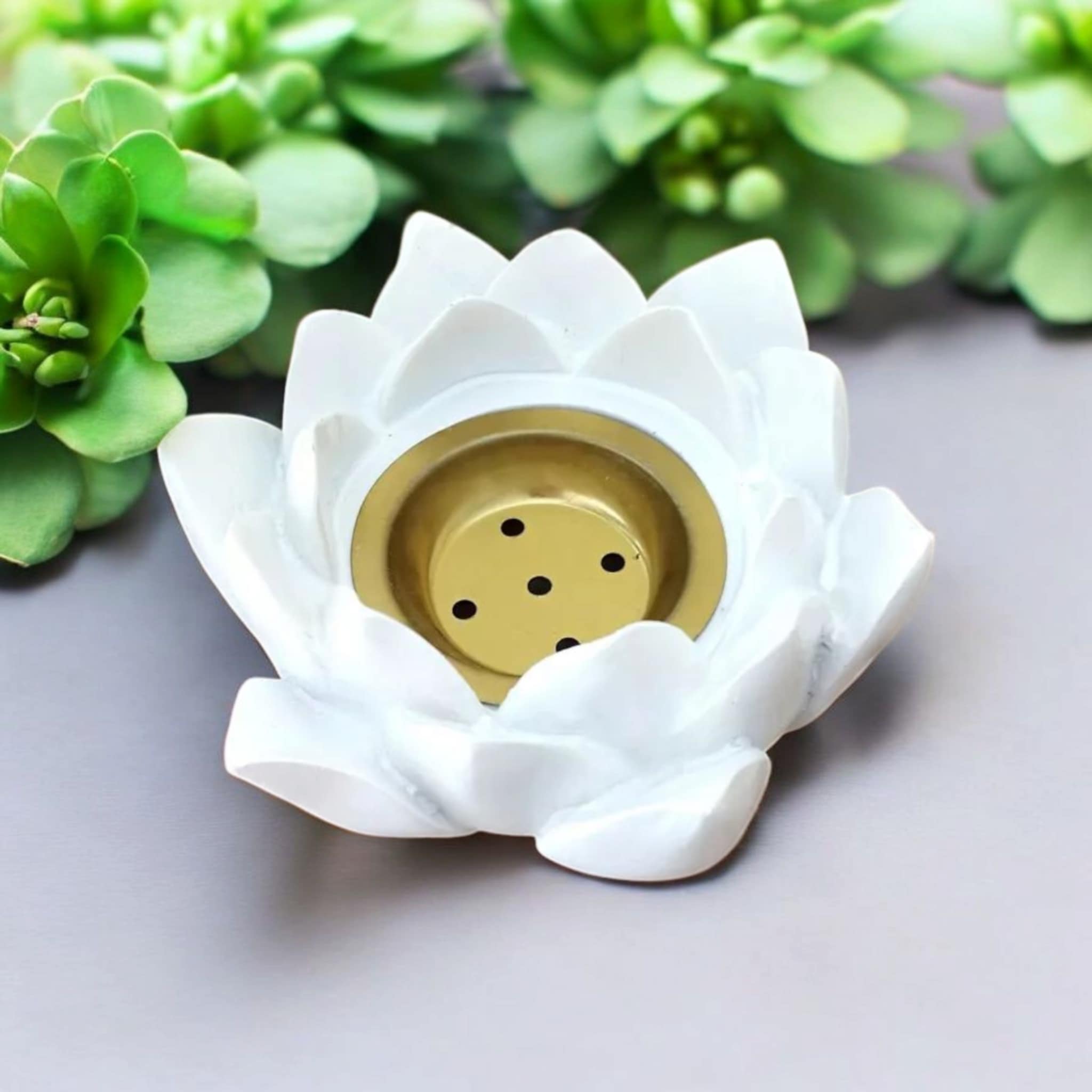 brule-encens-lotus-blanc.jpg