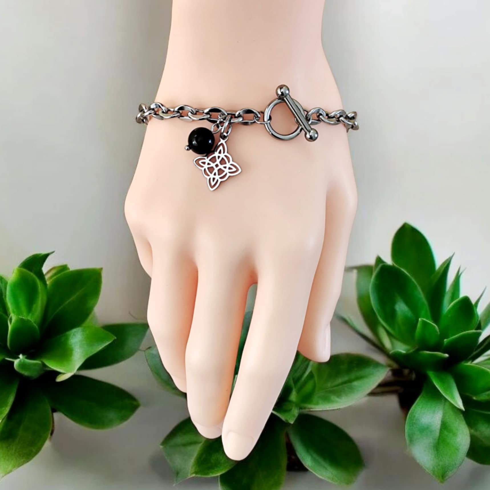 bracelet chaîne noeud de sorcière