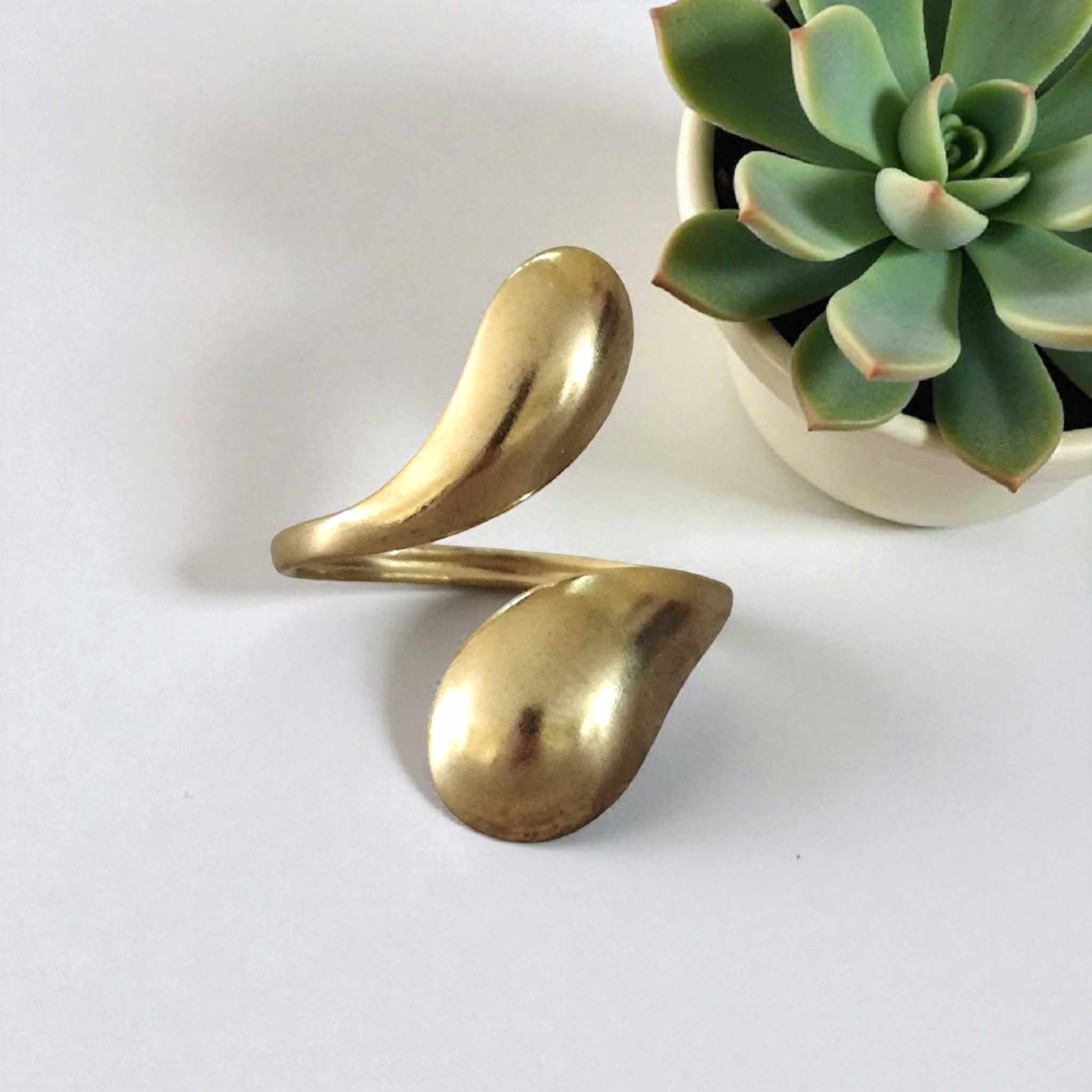 bague-dorée-lola-equilibre.jpg