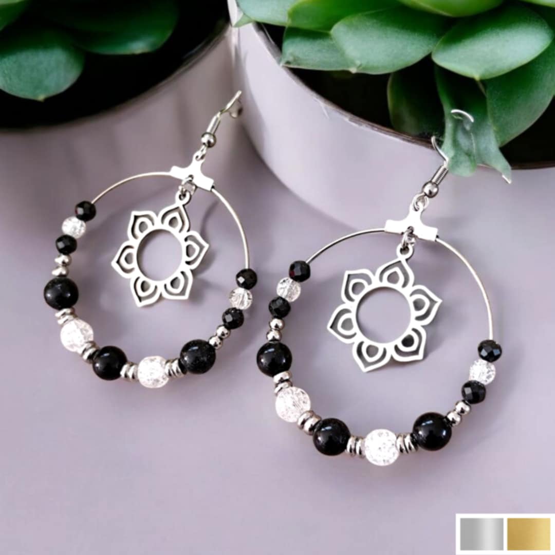 Boucles doreilles Justesse – Lotus et pierre naturelle
