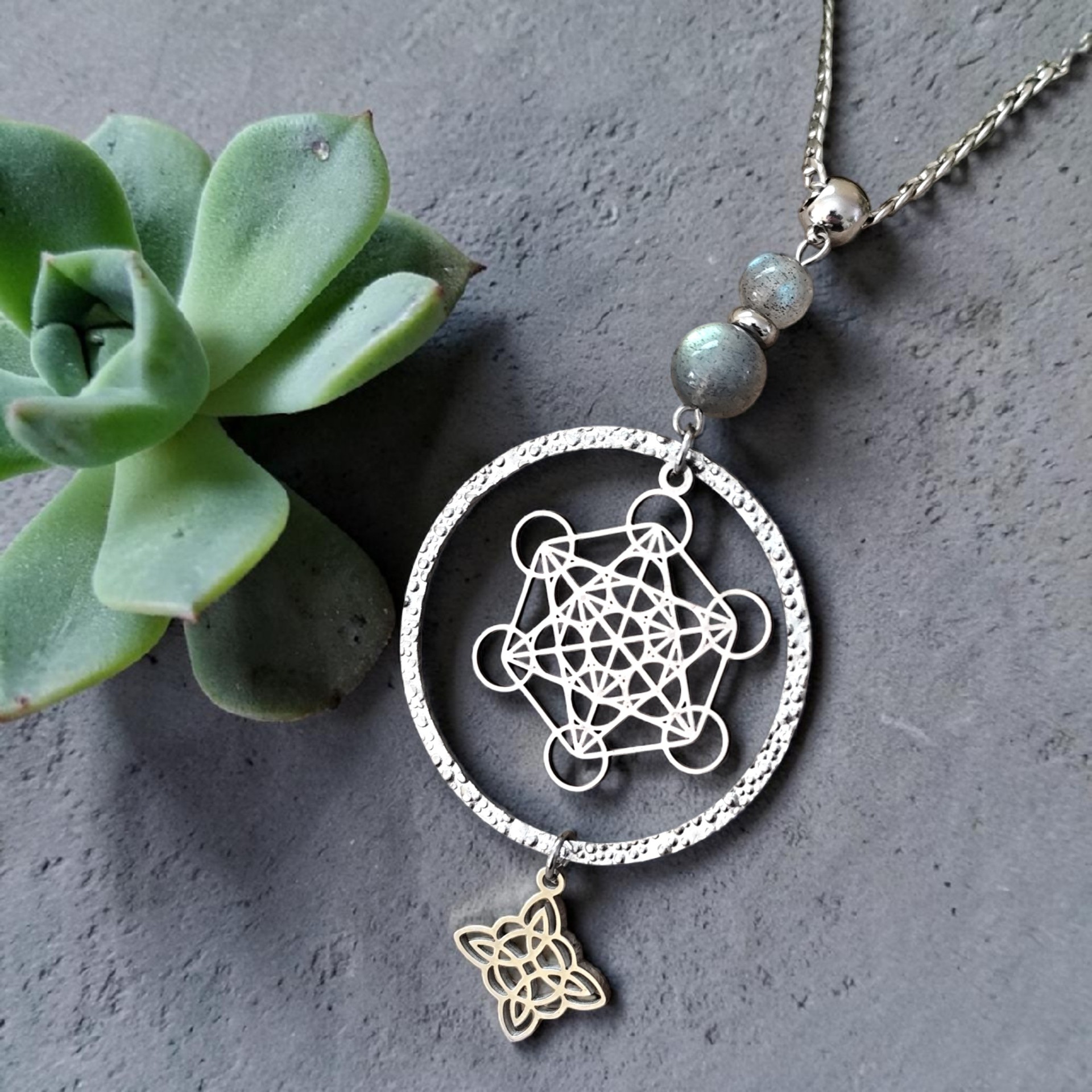 collier-metatron-charme-appartenance.jpg