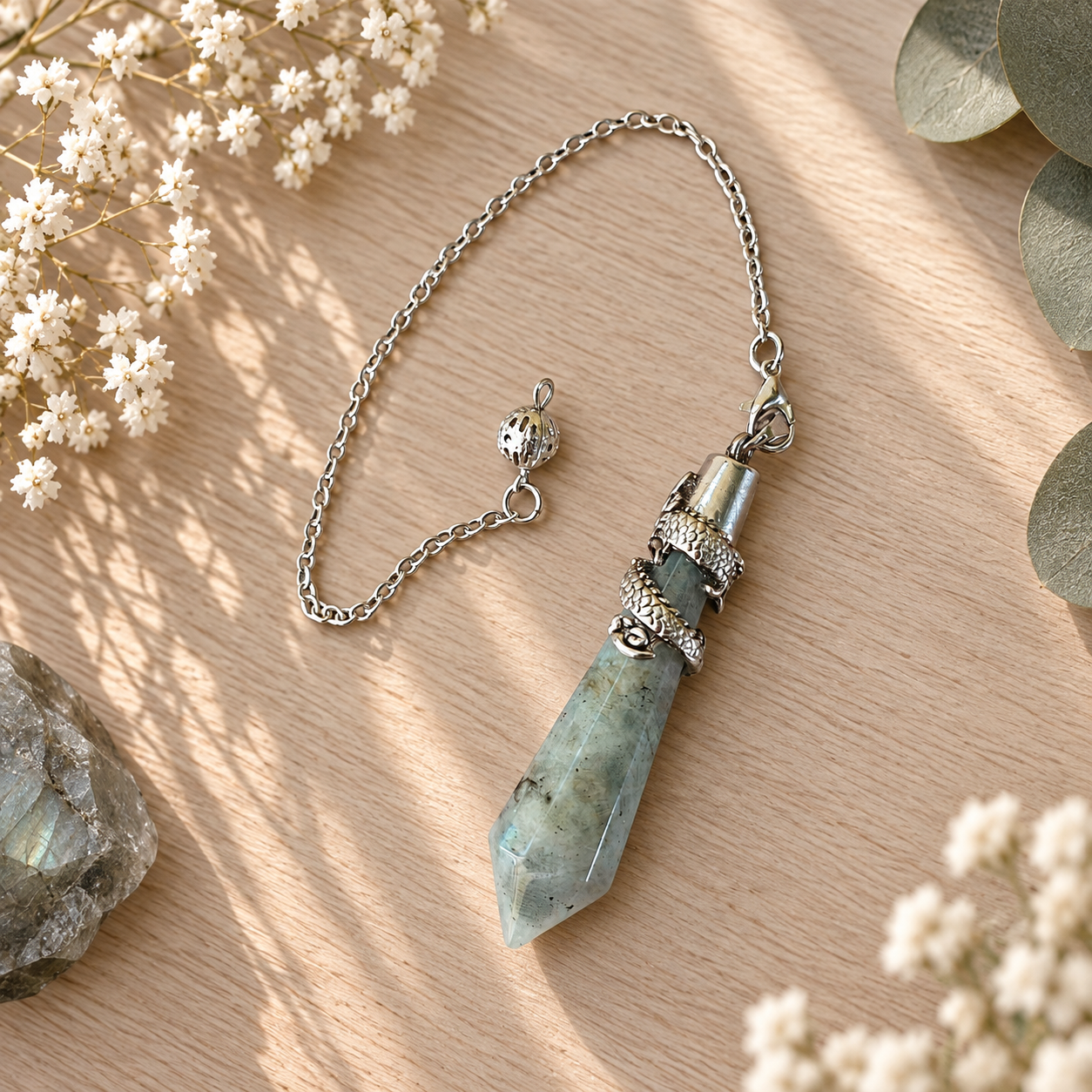 Pendule Dragon en Labradorite naturelle