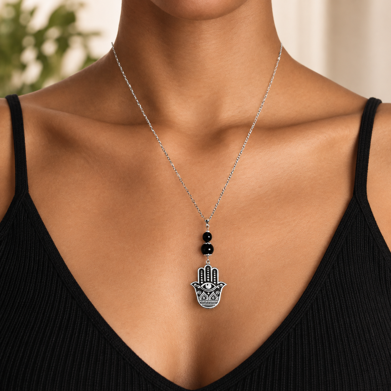 collier-khamsa-charme-benediction-porté