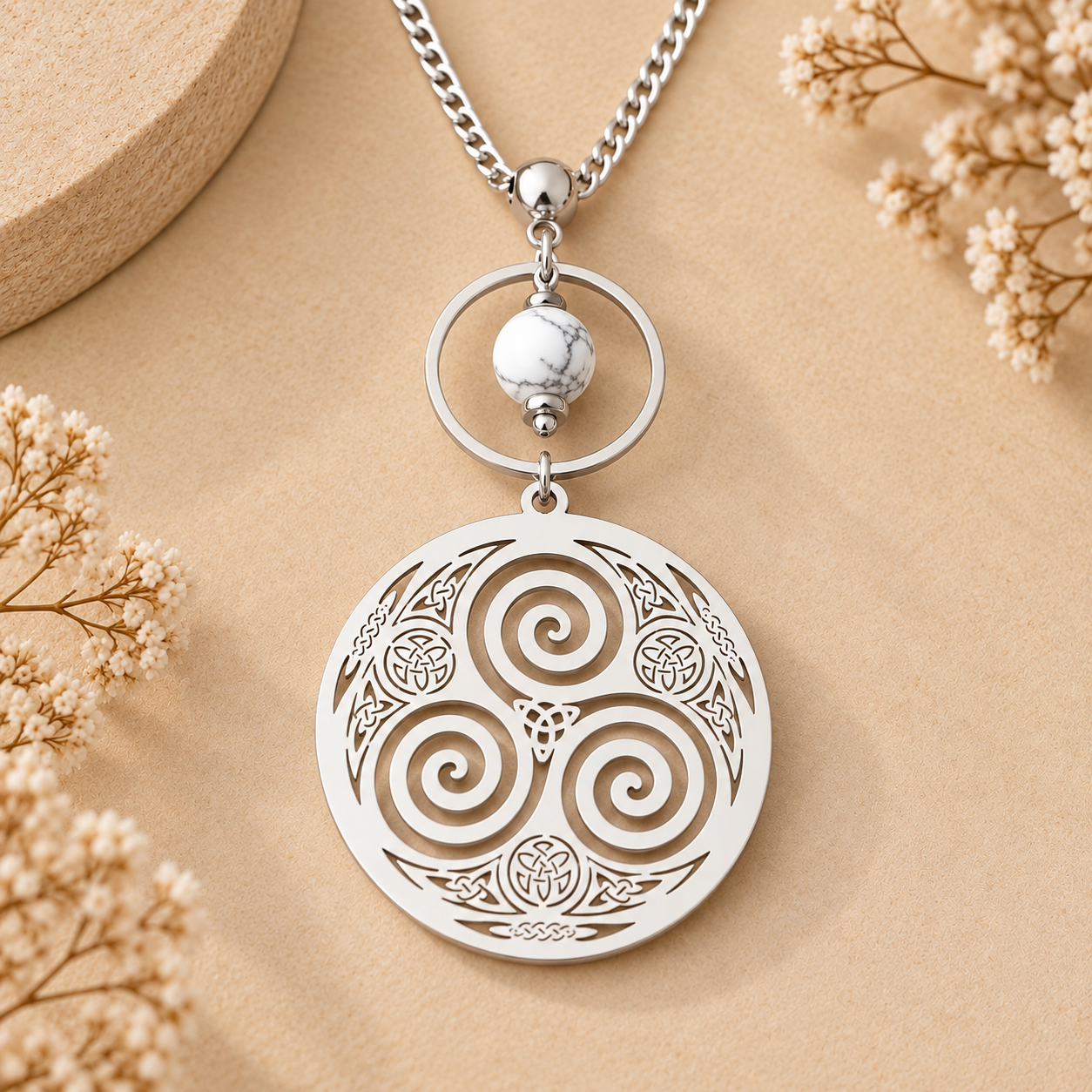 collier-argenté-triskell-charme-trinite