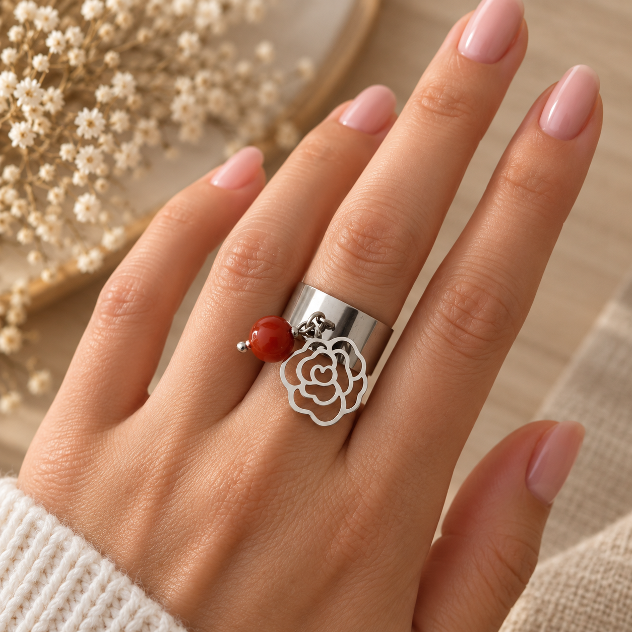 bague-rosie-affection-portée