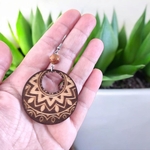 boucles doreilles en bois