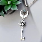 collier-cle-sorciere-charme-initiation