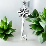 collier-cle-sorciere-charme-initiation