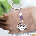 Porte-clés lotus Quintessence avec lune et pierre naturelle