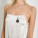 collier-pentacle-charme-essence.jpg