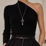collier-feminin-sacre-elle-charme-etre-porté
