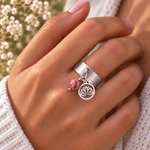 bague-maia-lotus-creation-argentée-portée-jpg