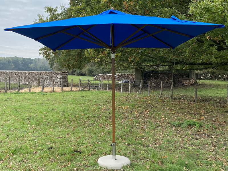 parasol-bois-carre-3x3005