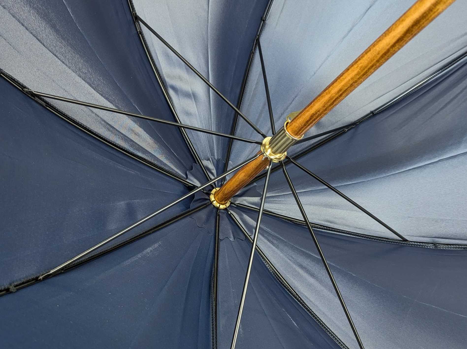 parapluie-canne-rouge-bleu-marine3