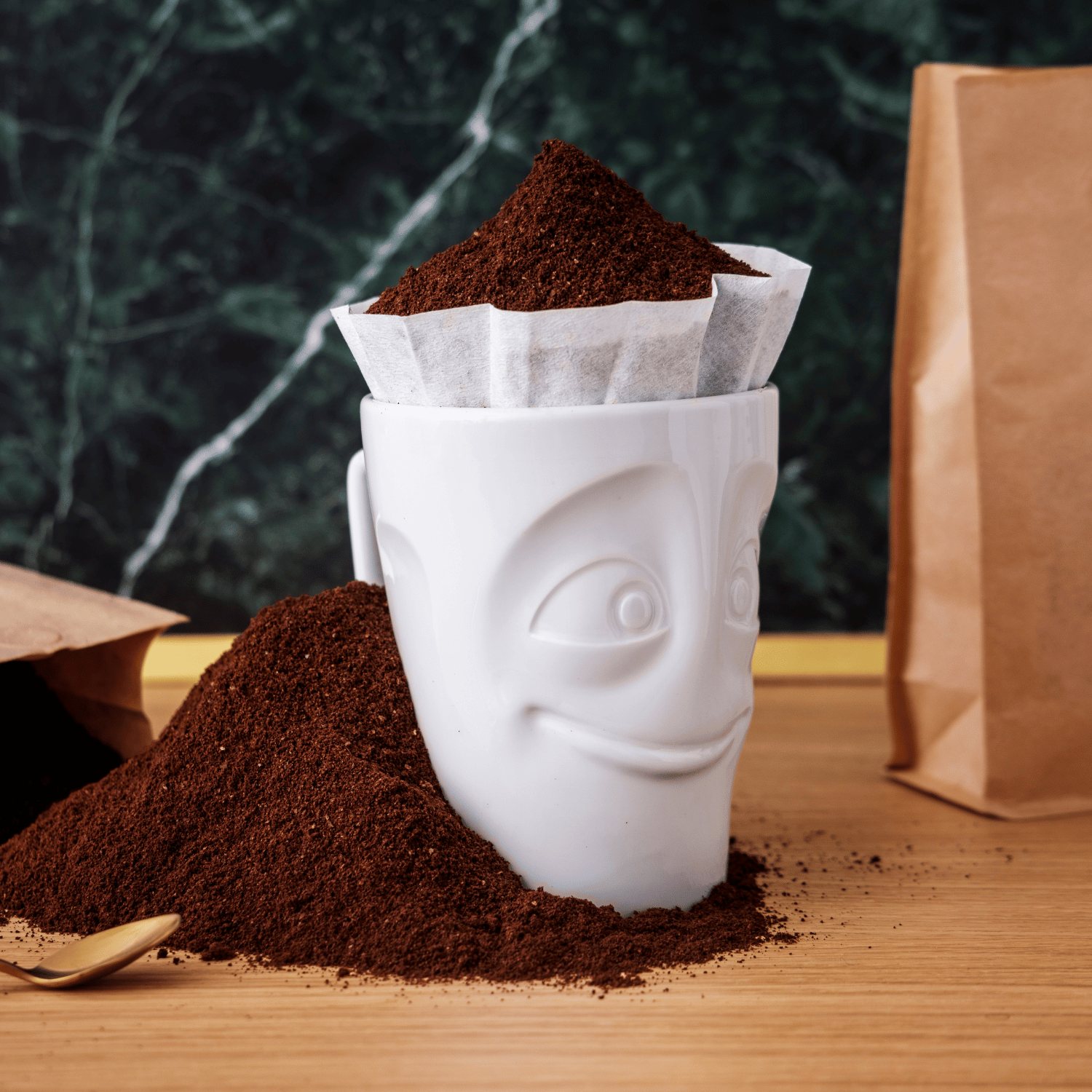 Maximug prêt nouveau mug tassen visage avec café