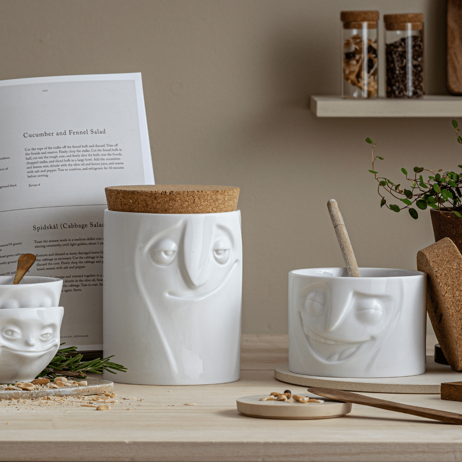 boîte de conservation visage jovial tassen porcelaine couvercle liège