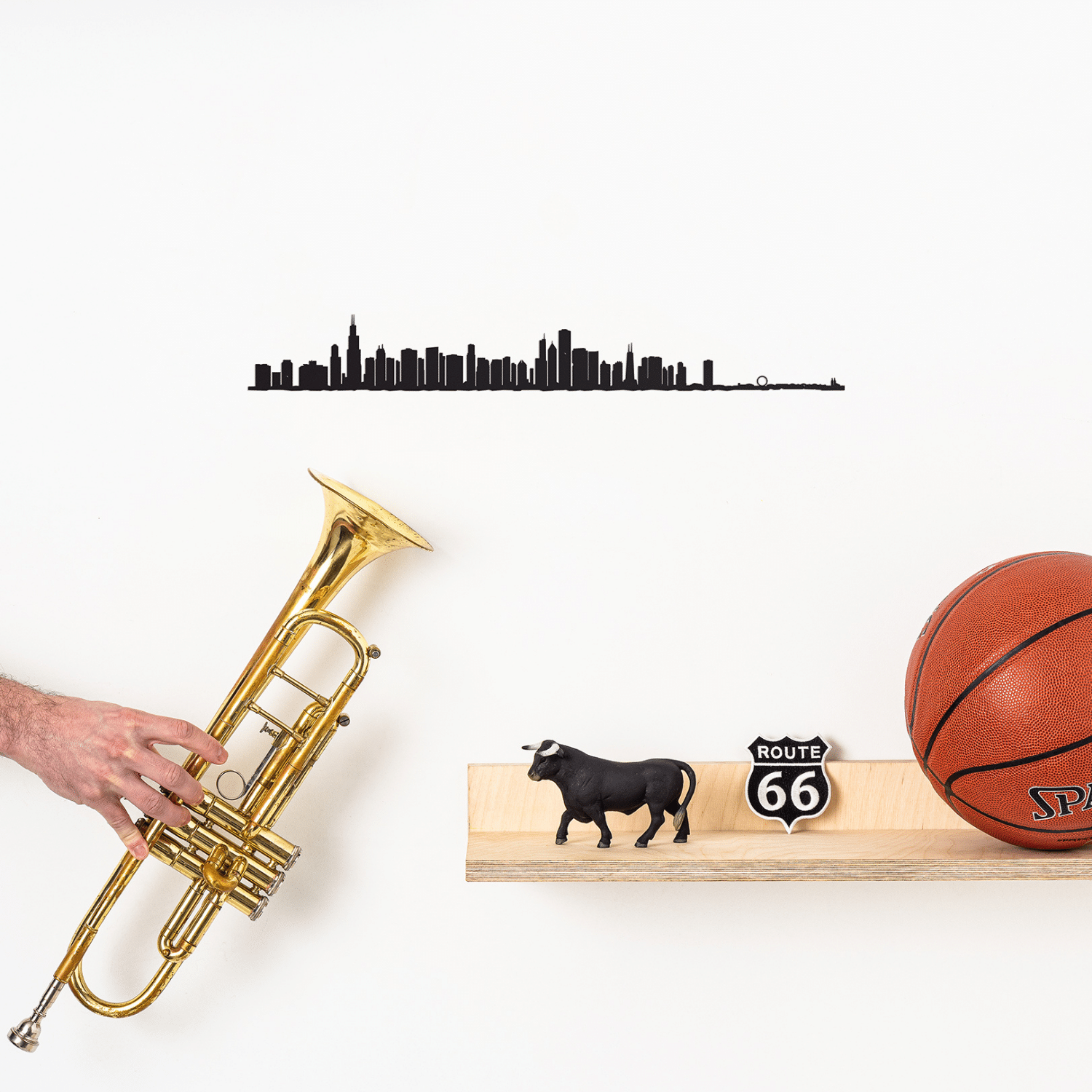 The Line CHICAGO decoration murale silhouette en acier peint noir trompète jazz basket route 66