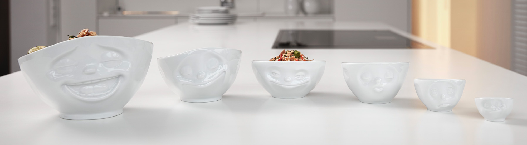 Tailles des bols Tassen de 100 à 1000 ml de contenance avec visages différentes