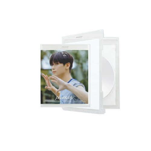 the-boyz-phantasy-pt-1-christmas-in-august-member-dvd-JuYeon-Version