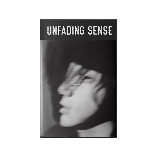 YESUNG-SUPER-JUNIOR-Unfading-Sense-Photobook-version-fade-in-1