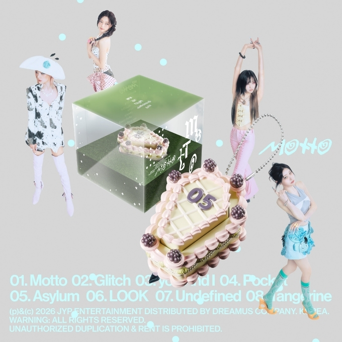 itzy-motto-cake-clicker-keyring-mkpop