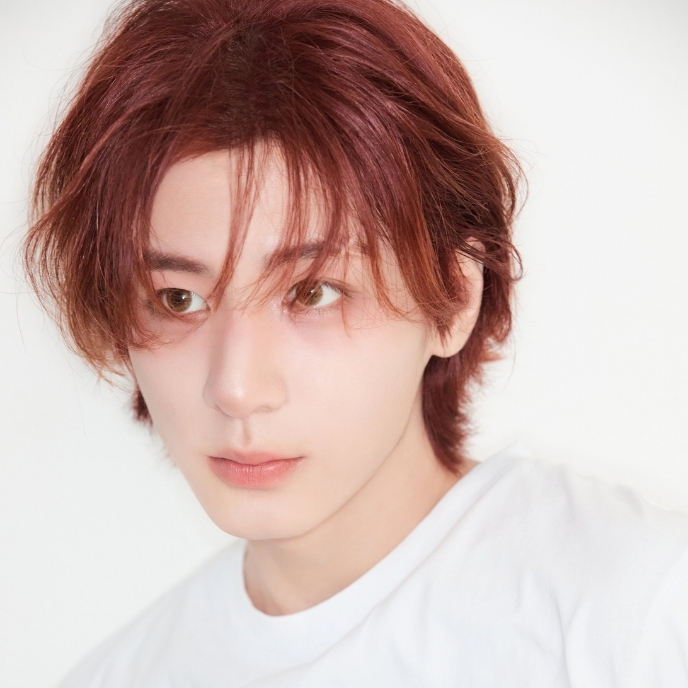 boynextdoor-1st-studio-album-home-sweet-home-ver-LEEHAN-mkpop