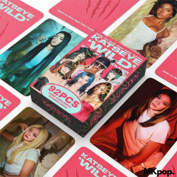 KATSEYE - Set Lomo Carte + Stickers - WILD
