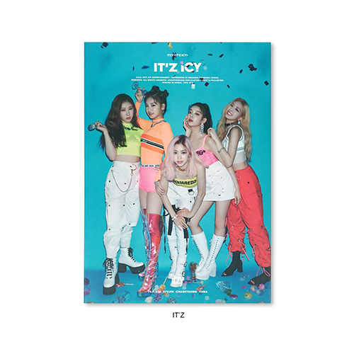 ITZY-ITz-Icy-mini-album-vol-1-version-Itz-zoom
