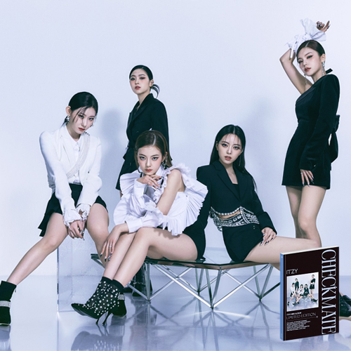 ITZY-Checkmate-Limited-Edition-version-groupe