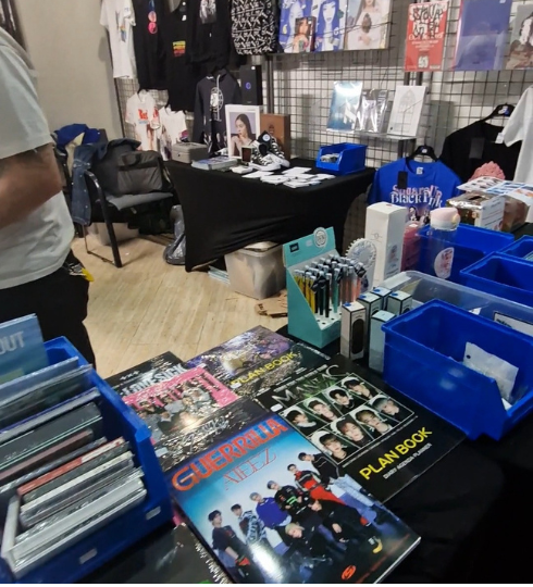 mang azur 2023 mkpop stand
