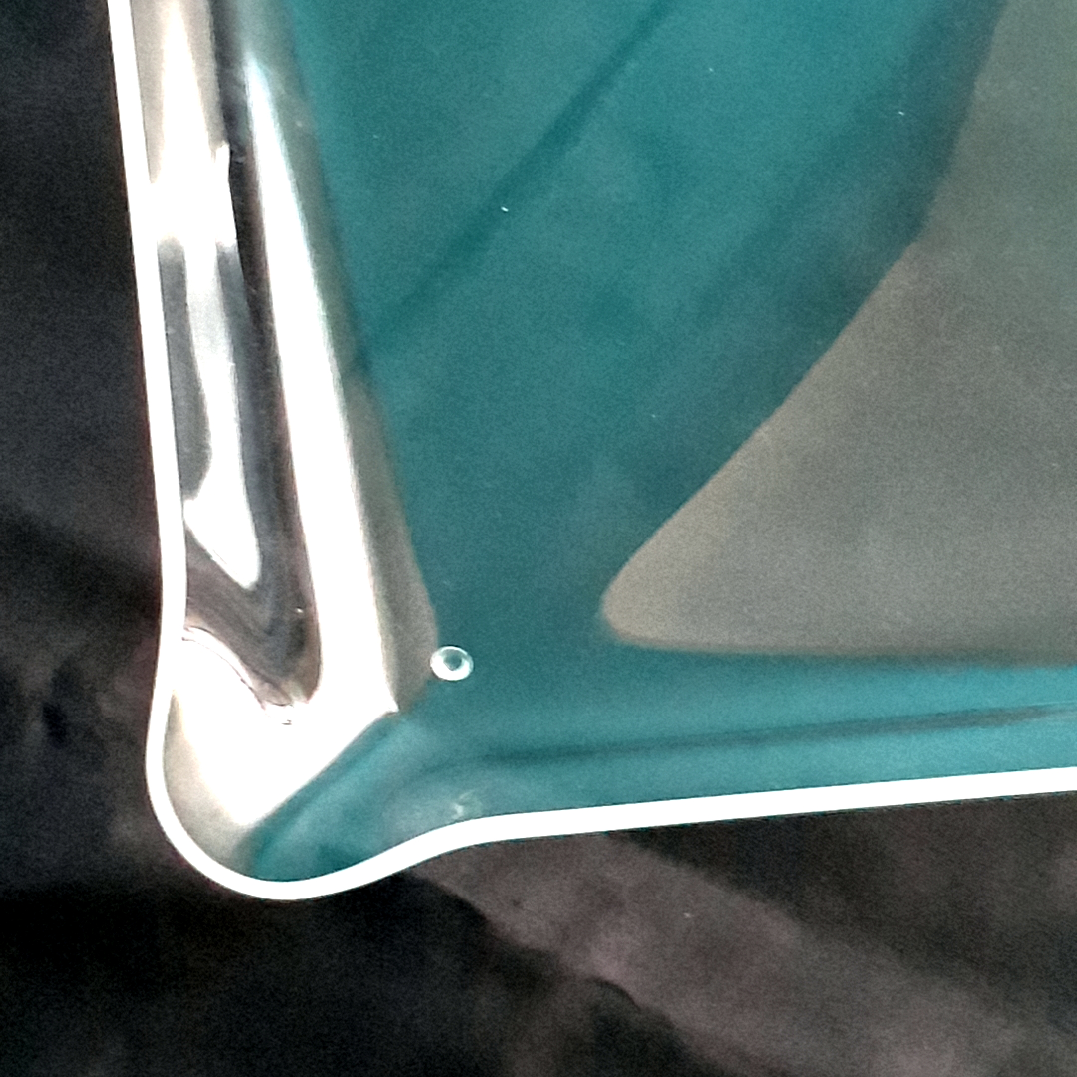 Detail plateau incolore cristal dEsquermoise