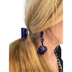 boucles boutons de roses bleues