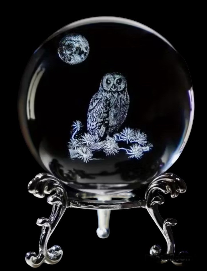 boule de cristal avec hibou